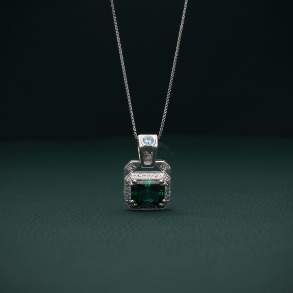 Emerald Cut Green Stone Pendant Necklace in Silver | Luxury Statement Jewelry