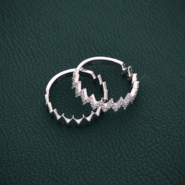 Zigzag Diamond Band Ring